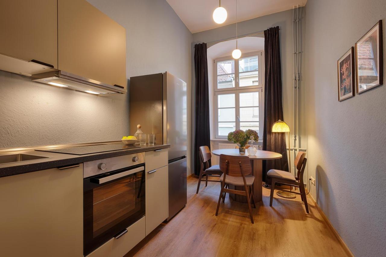 וירצבורג Homie Stay Am Marktplatz - Wohnen Im Historischen Balthasar-Neumann-Apartment מראה חיצוני תמונה